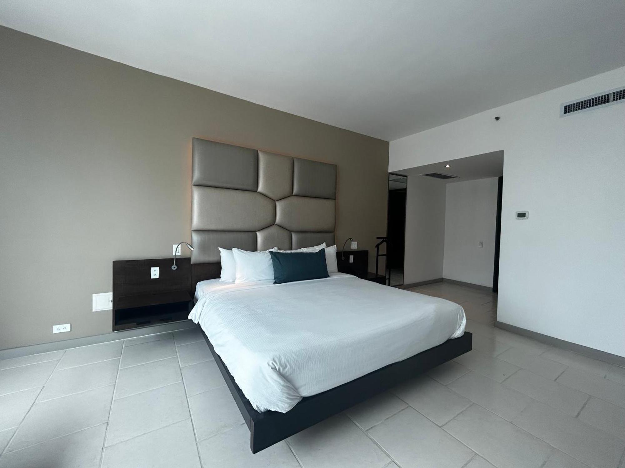 Hotel Decapolis 5*