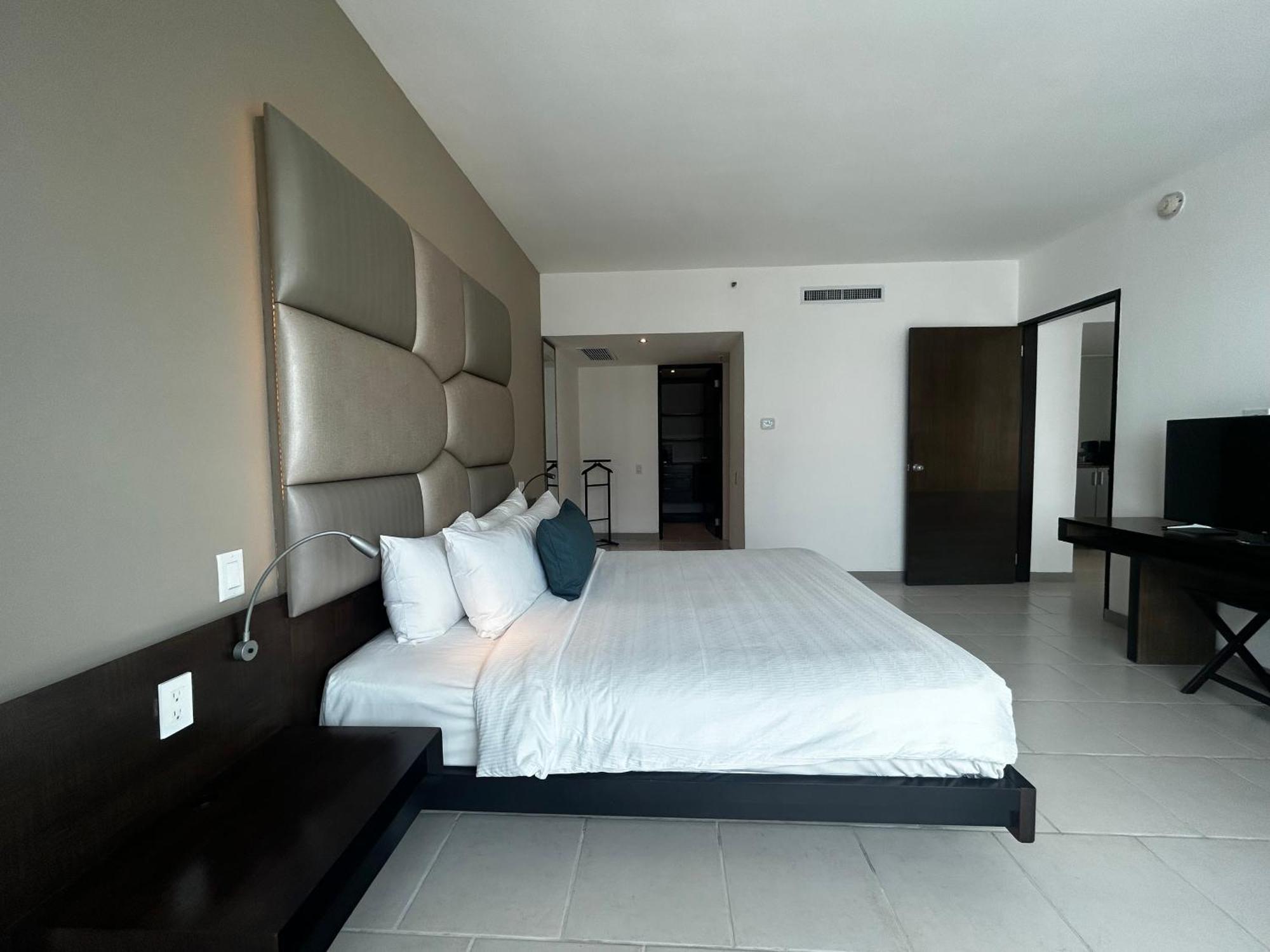 Decapolis 5* Ciudad de Panamá