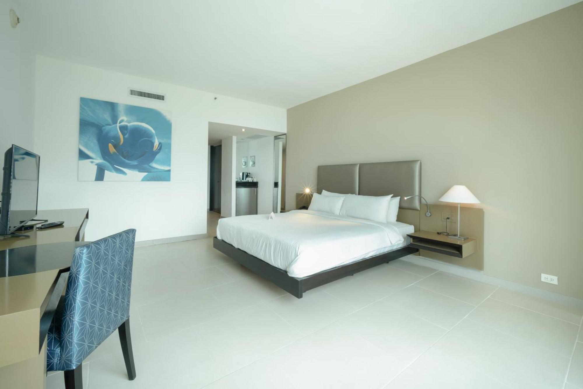Decapolis Hotel 5*