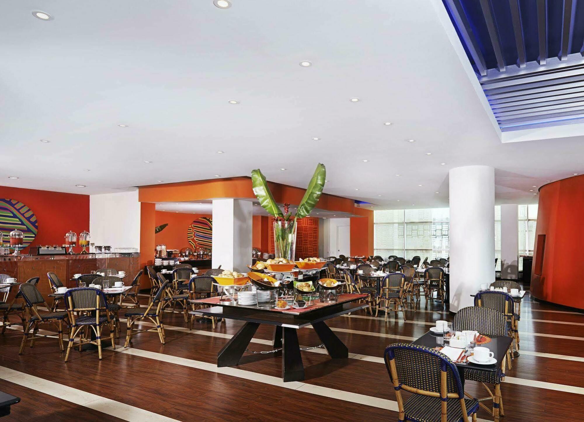 Decapolis 5* Ciudad de Panamá